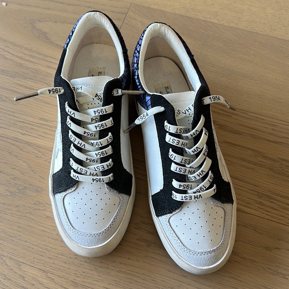 Vintage Havana Josephine Sneakers, never worn!